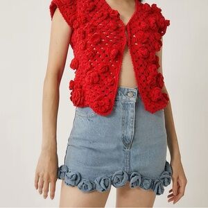 Lisa Says Gah Tach Ira Roses skirt